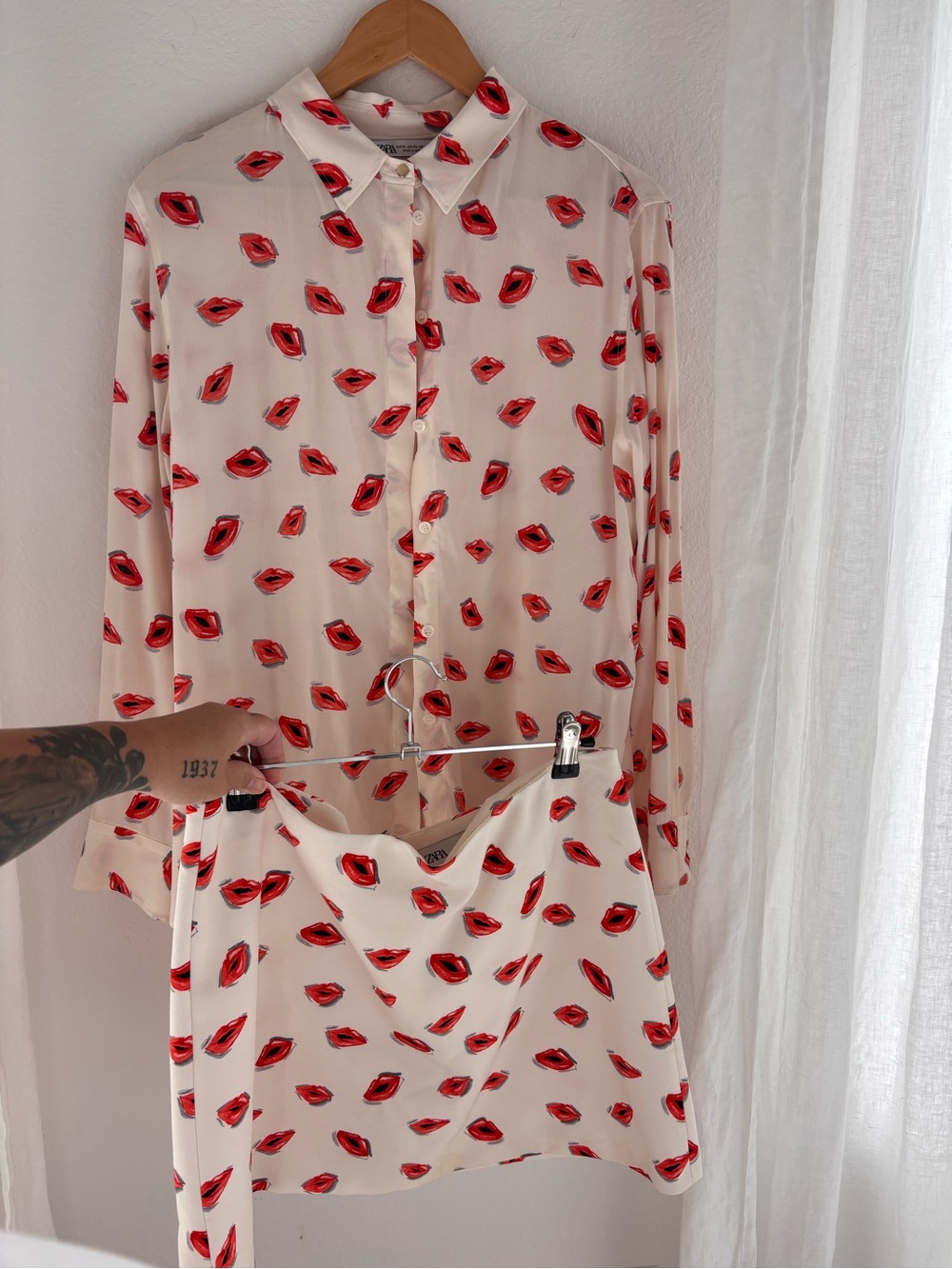 Zara lips matching set - blouse and mini skirt